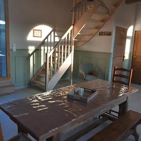 D'hotes Au Coeur De La Ferme De La Porte En Aix Pour 2 Aix-en-Issart