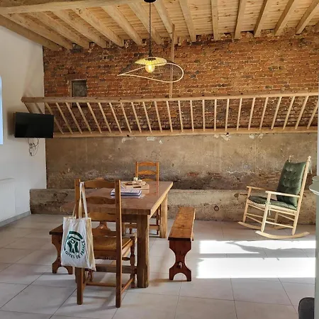 D'hotes Au Coeur De La Ferme De La Porte En Aix Pour 2 بيت ضيافة